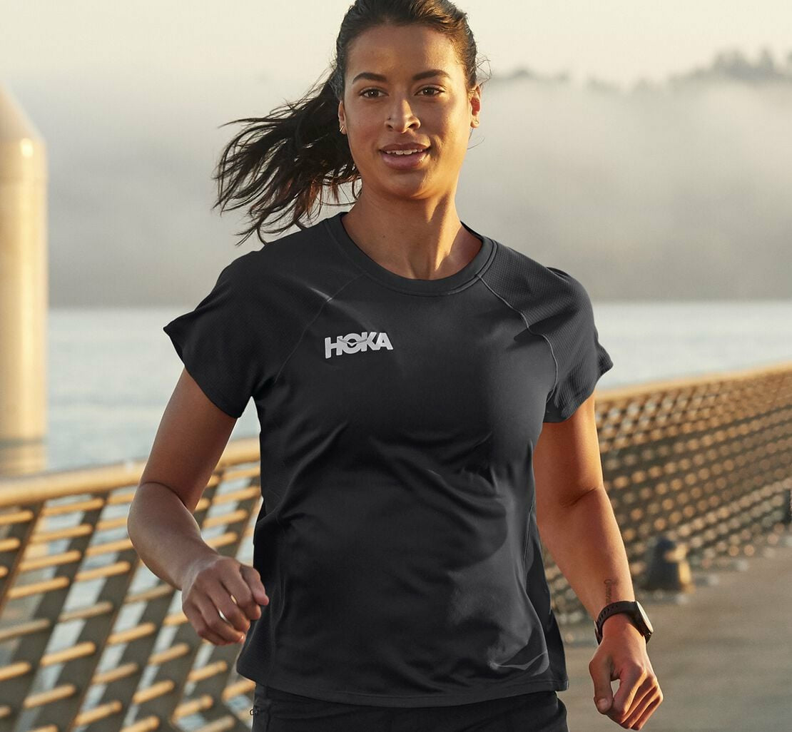 Women's Performance Short Sleeve Black
