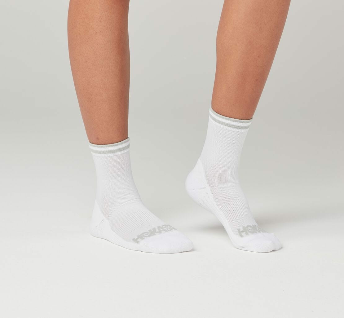 All Gender Performance Crew Sock White