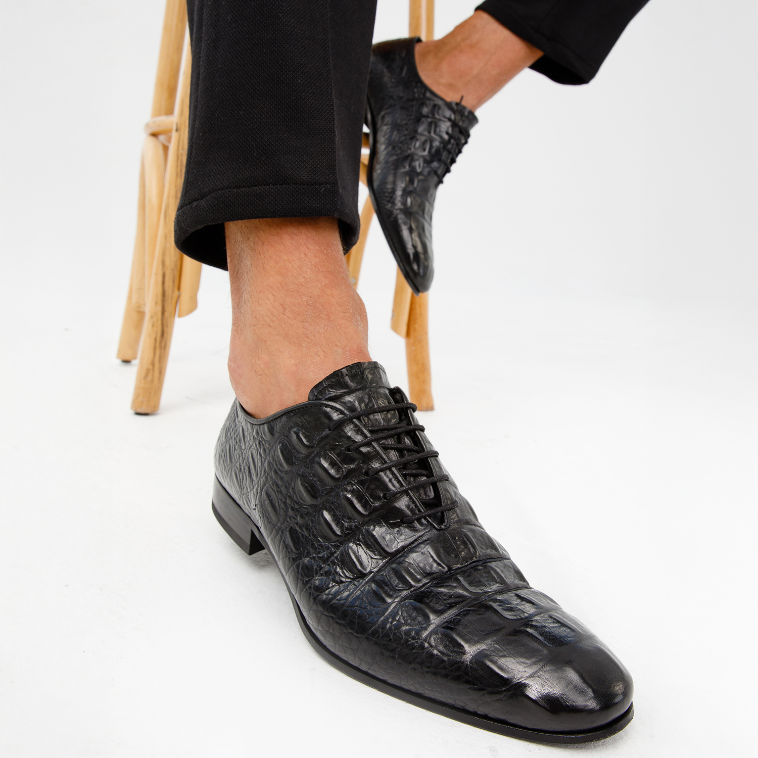 The Randor Black Crocodile Leather Oxford Shoe On Sale