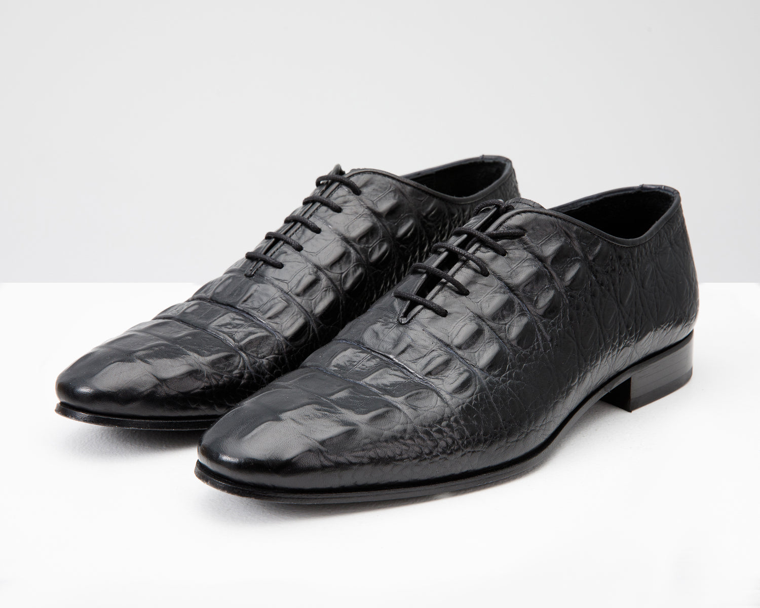 The Randor Black Crocodile Leather Oxford Shoe On Sale