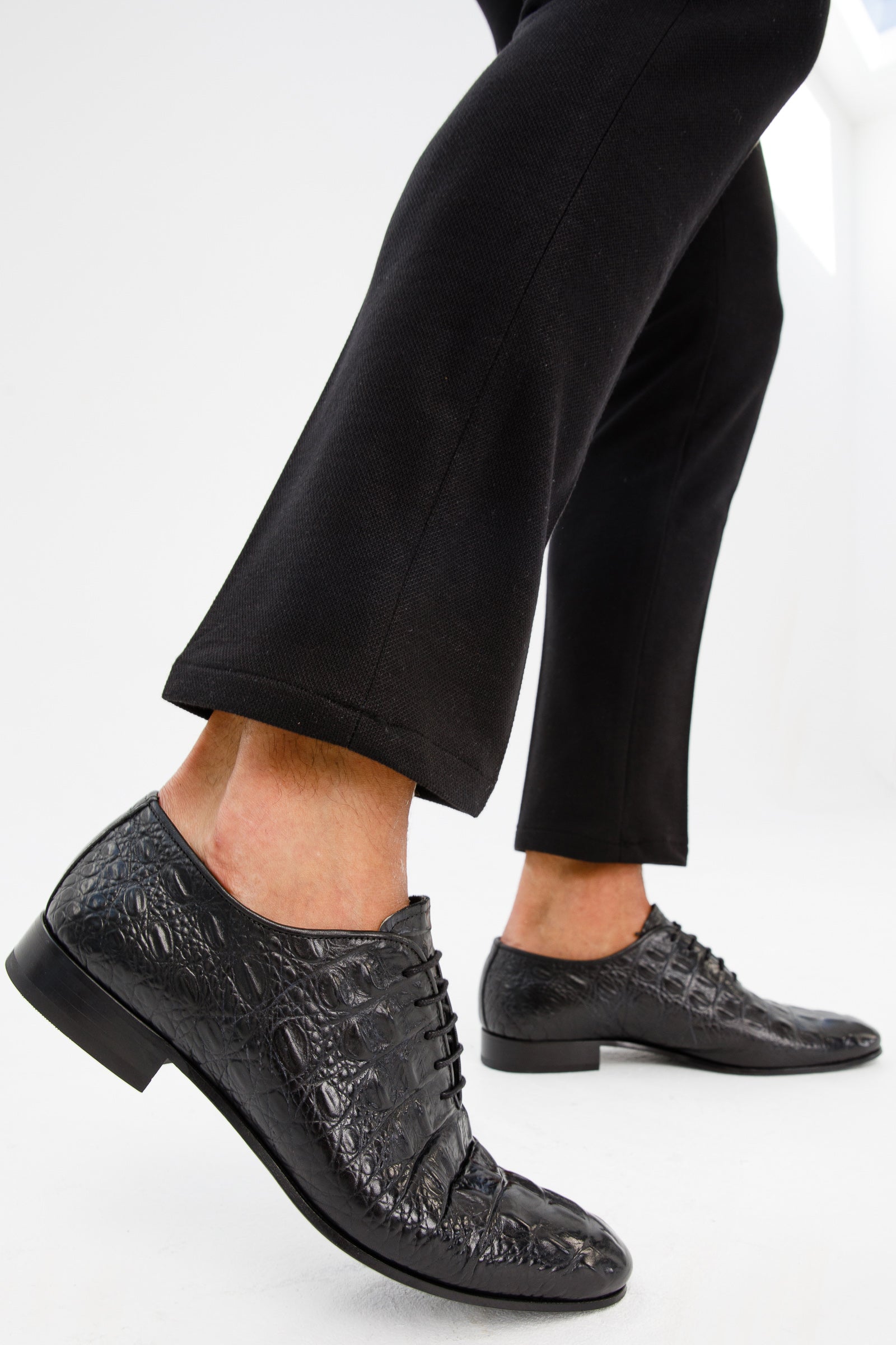 The Randor Black Crocodile Leather Oxford Shoe On Sale