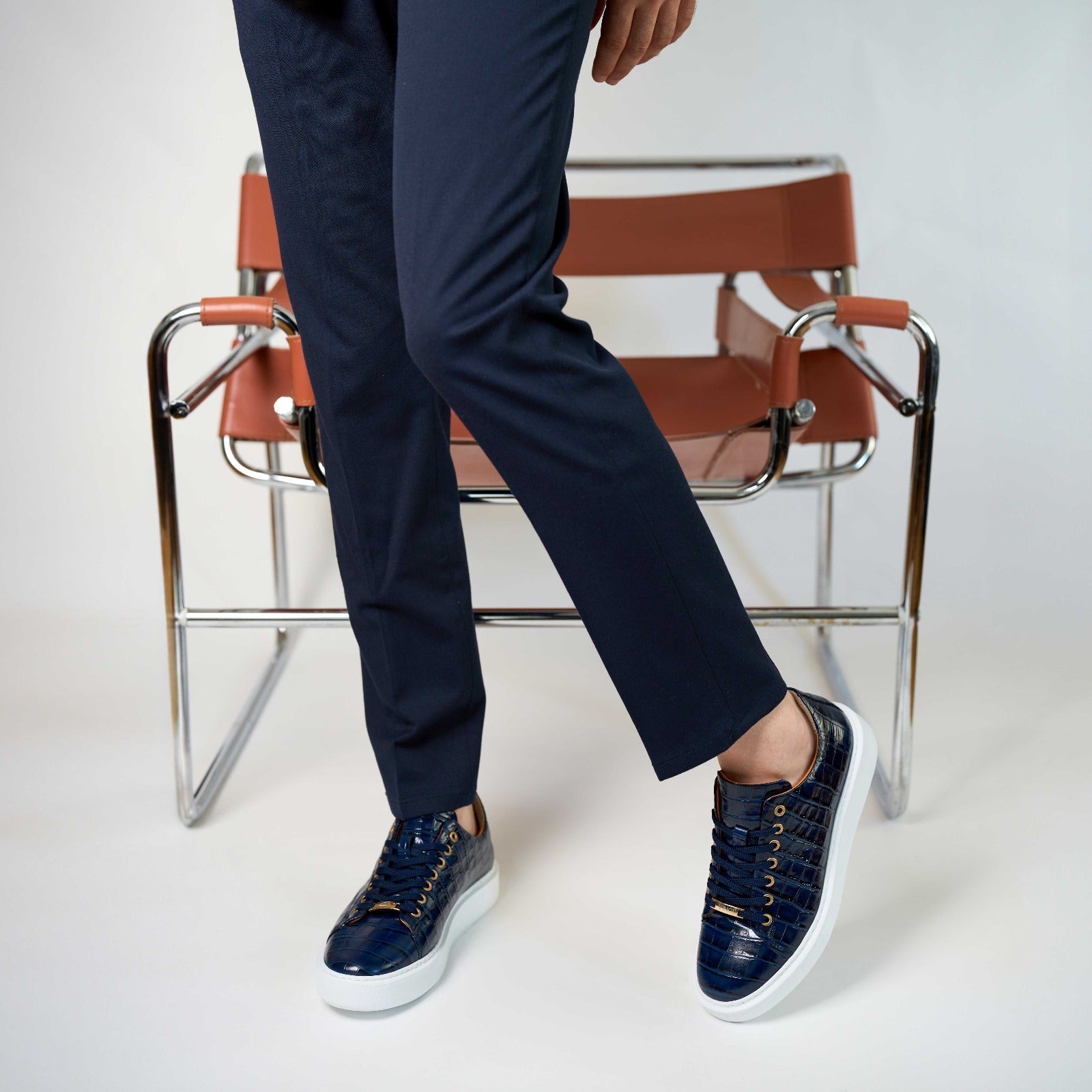 The Dublin Blue Leather Sneaker Universal Fit