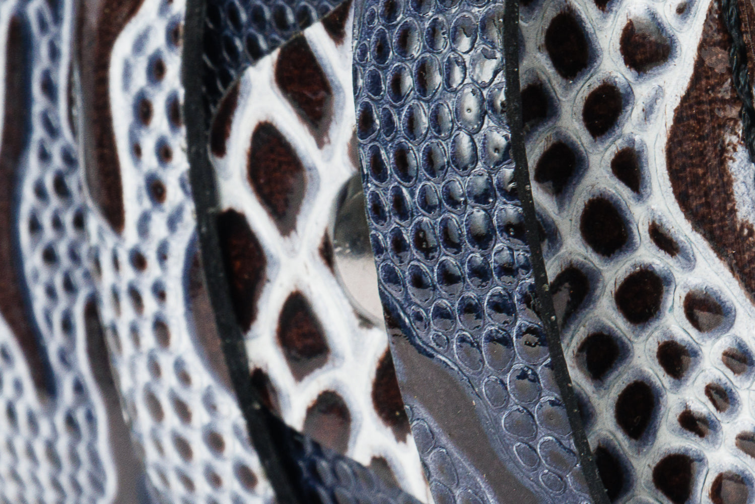 The Milano Black\/White Leather Belt Limited Edition Exclusive Style