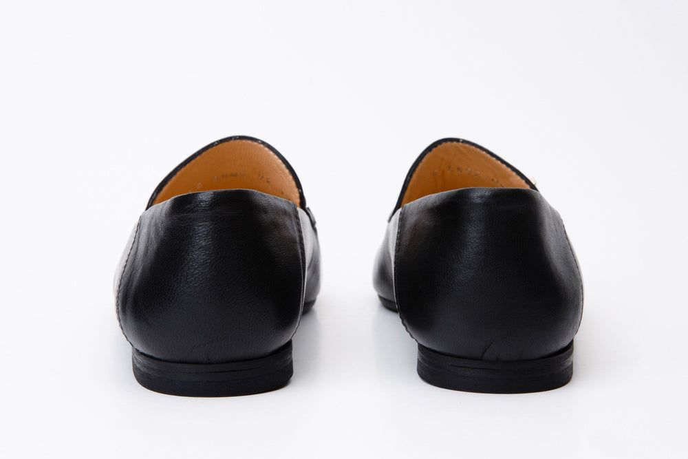 Luanda Black Leather Flat Shoe Exclusive Style