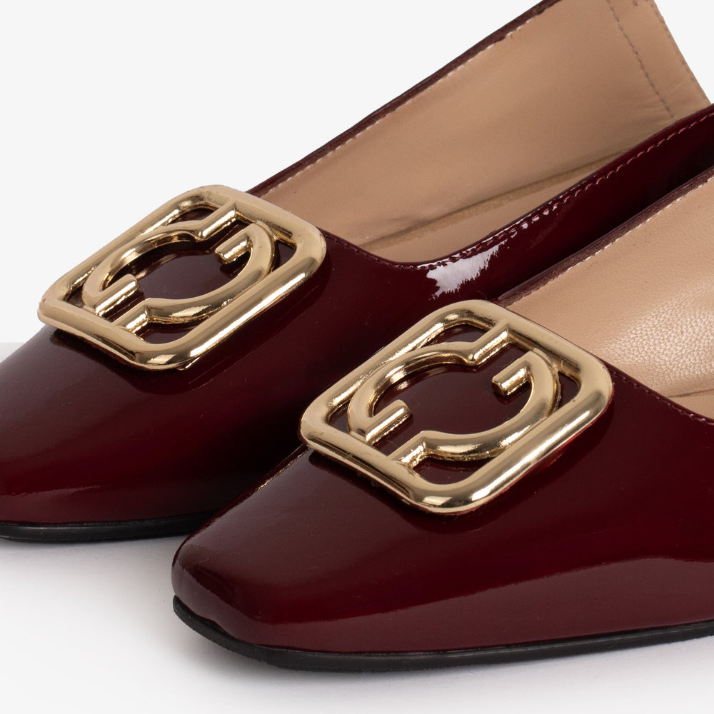 The Rosalinda Burgundy Patent Leather Flat Slingback Sandal All New