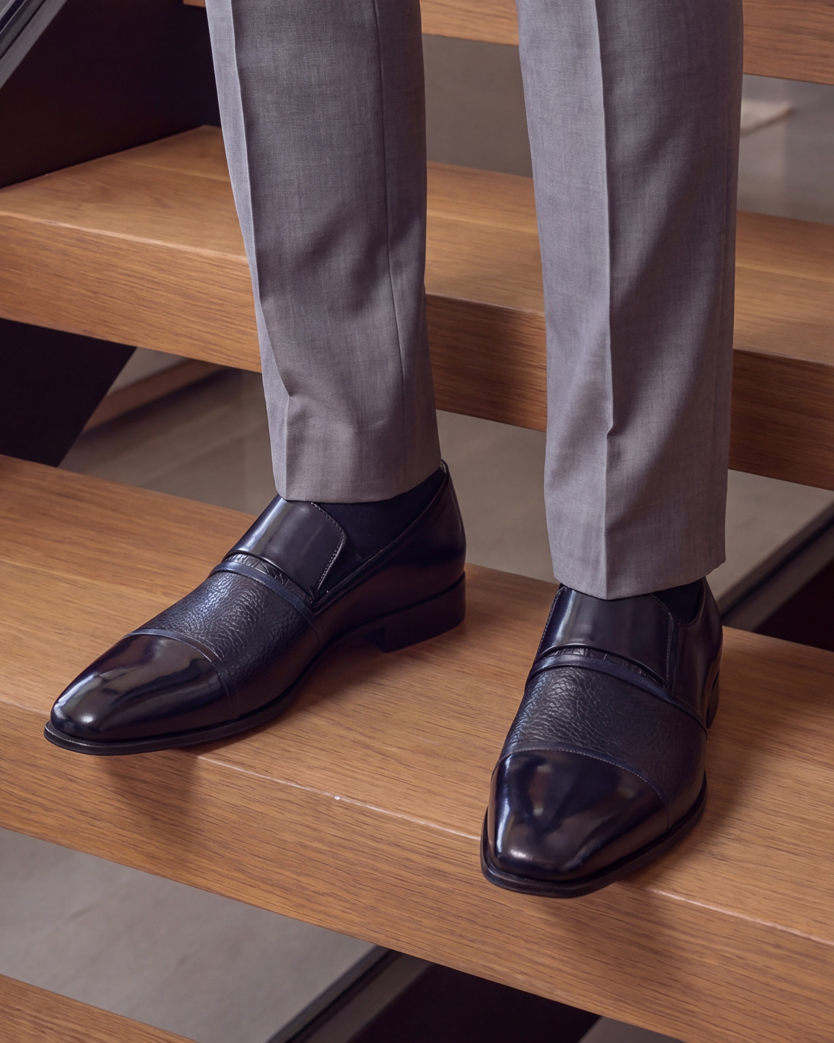 The Everest Navy Leather Cap Toe Dress Loafer Shoe All New