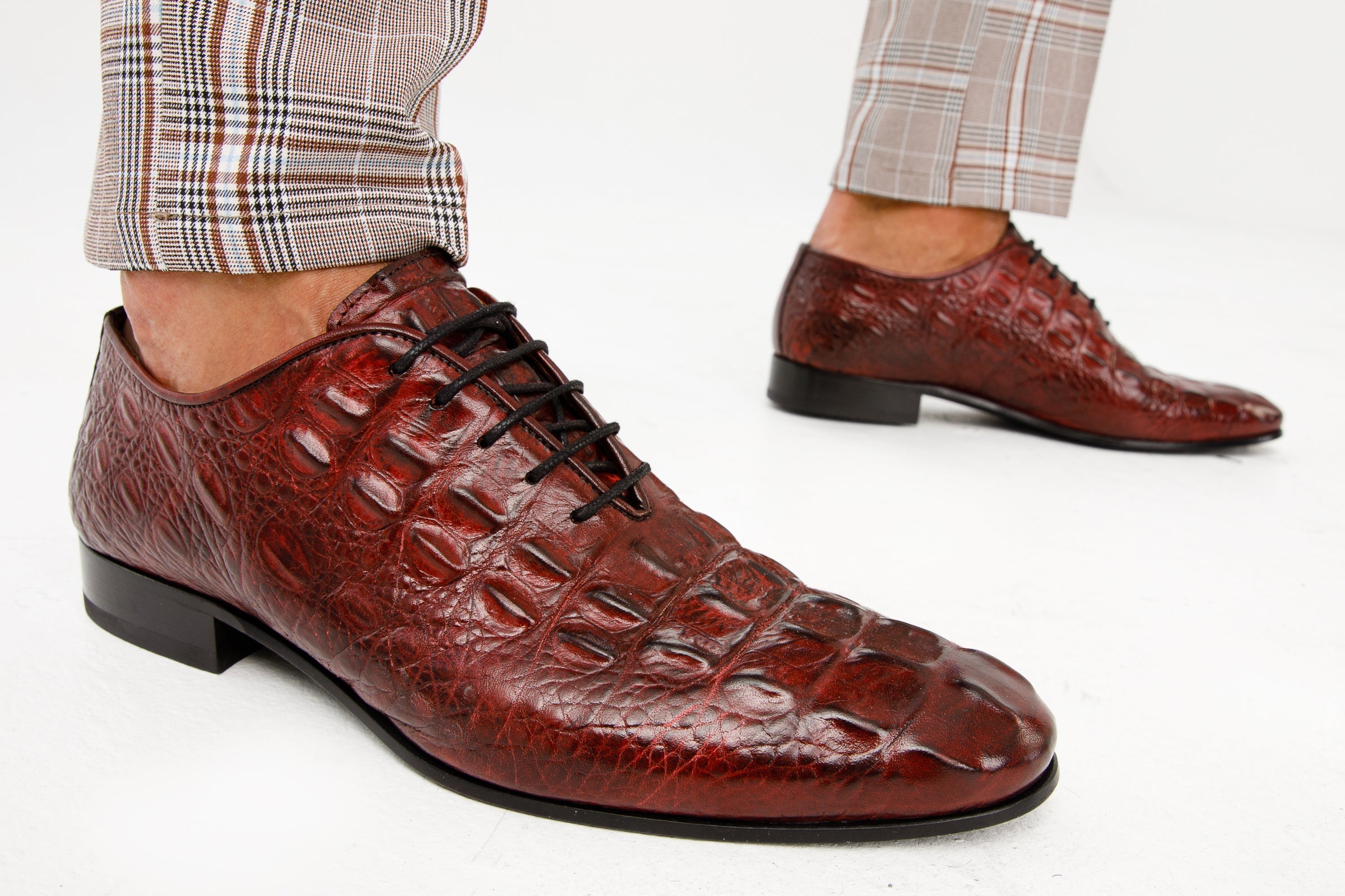 The Randor Burgundy Crocodile Leather Oxford Shoe Universal Fit
