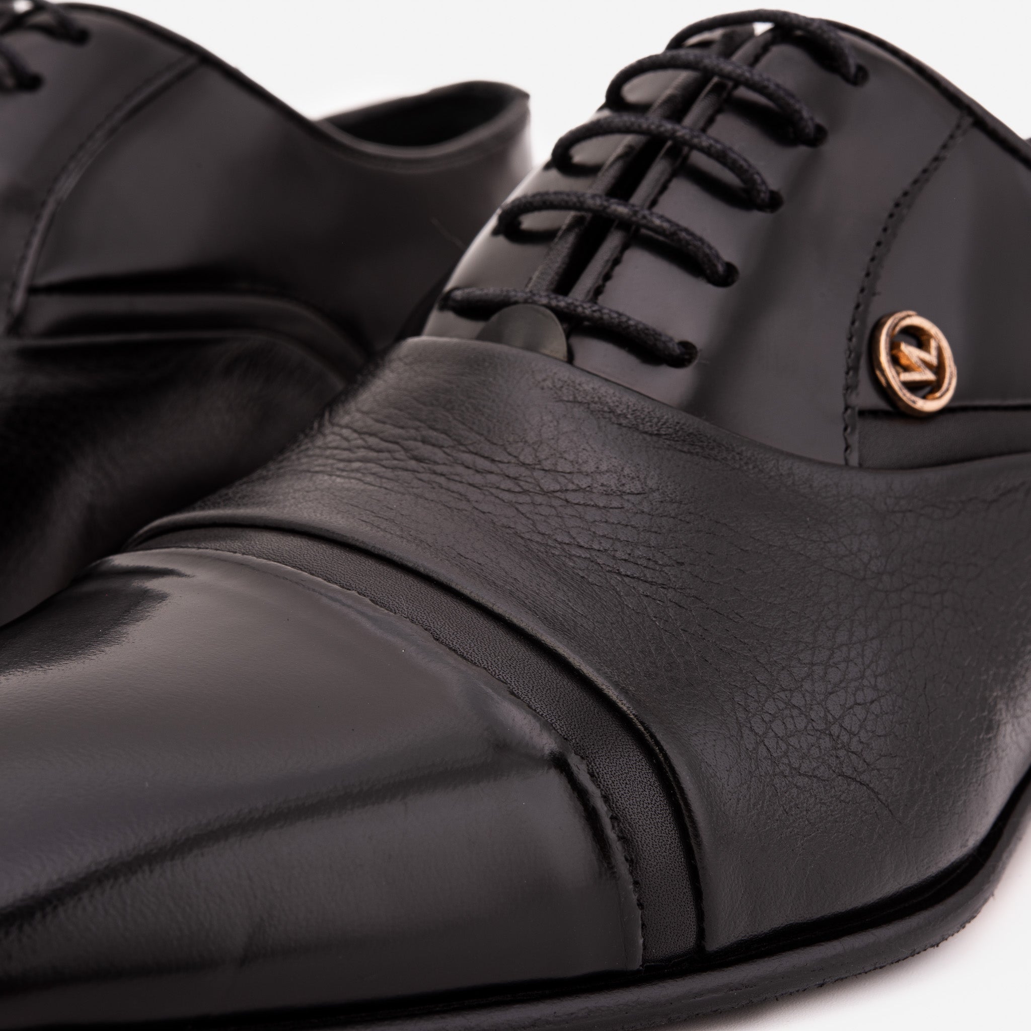 The Rockwell Handmade Black Leather Cap Toe Oxford Shoe All New