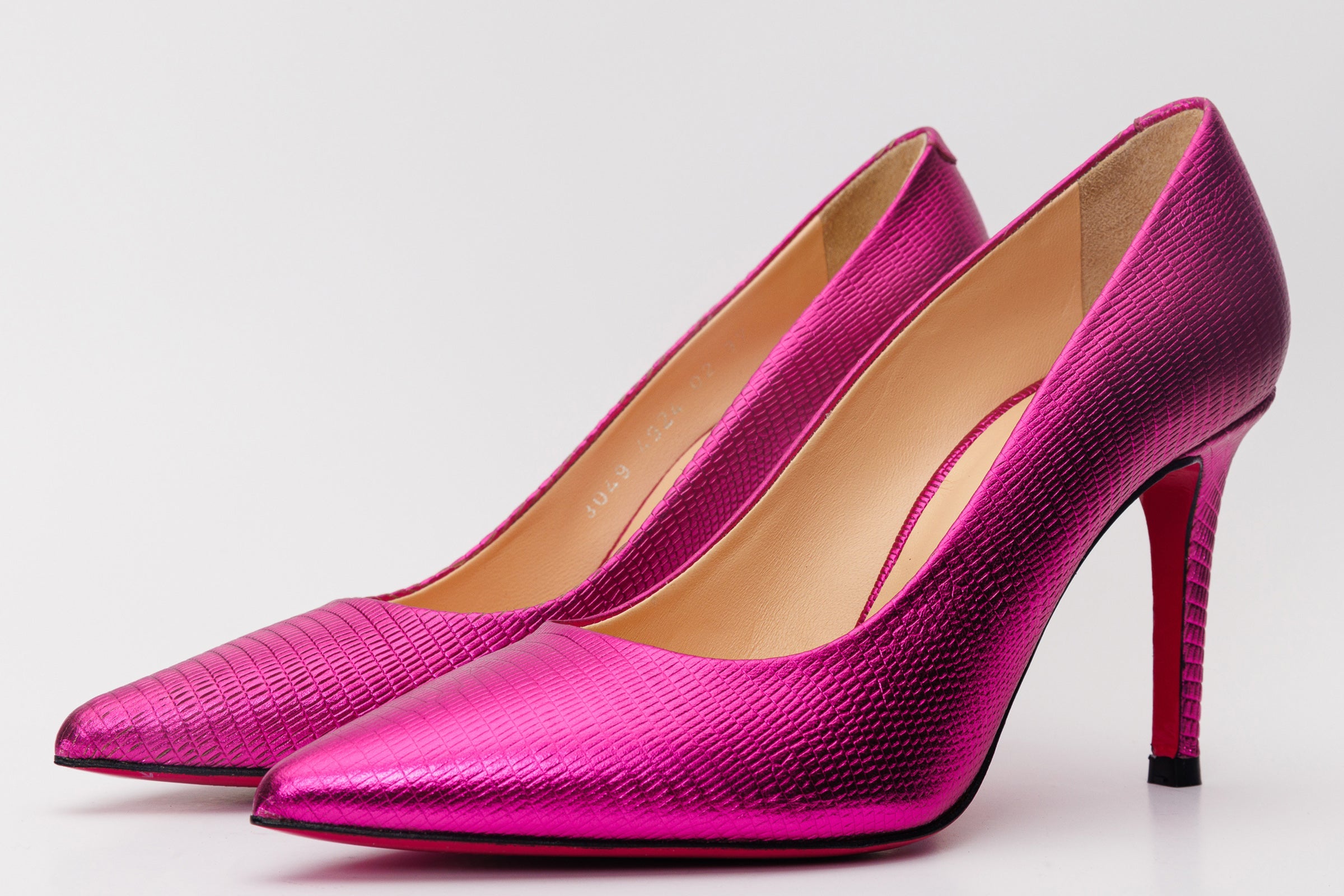 The Maple Fuchsia Leather Pump Fuchsia Sole Shoe Universal Fit