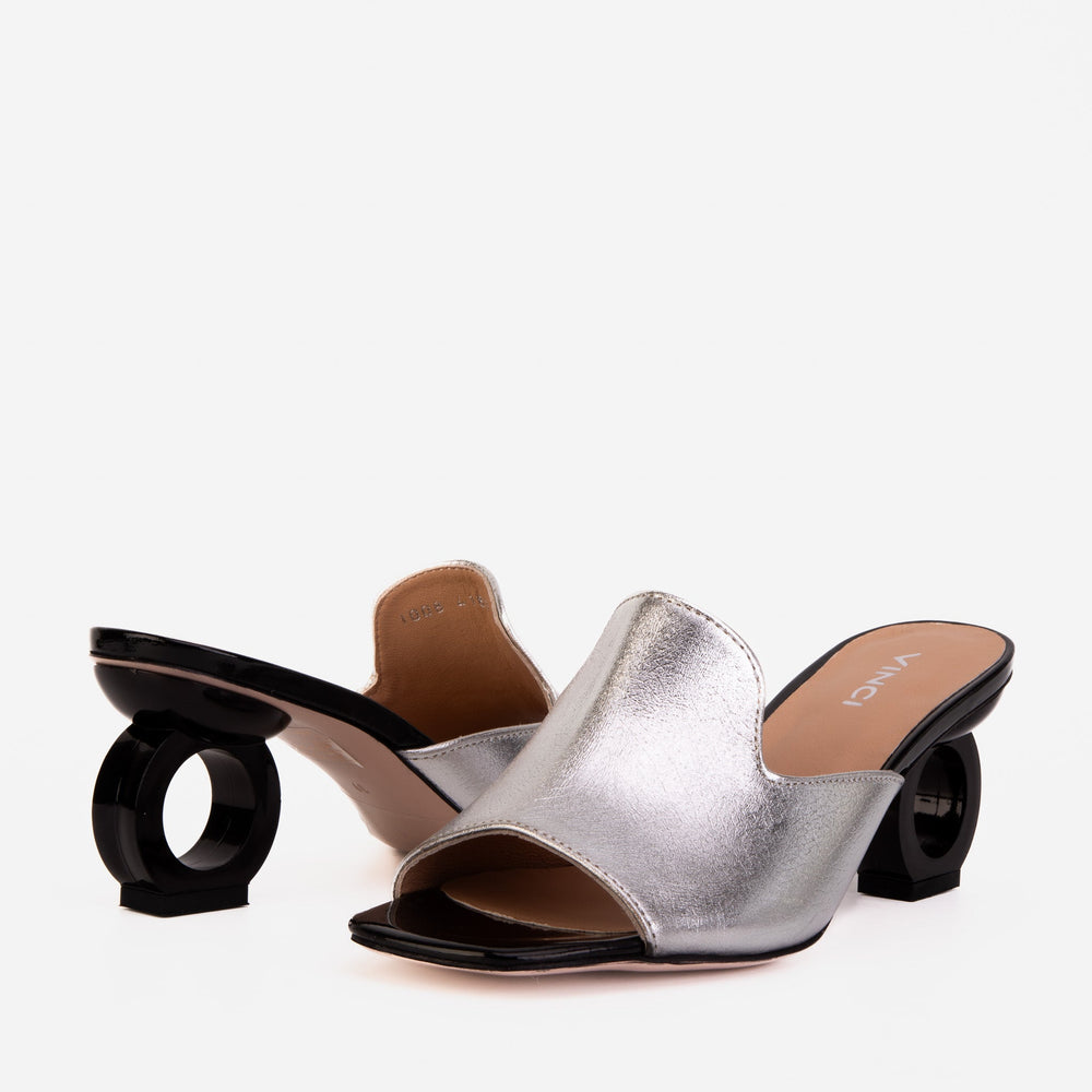 The Tory Silver Leather Sandal Universal Fit
