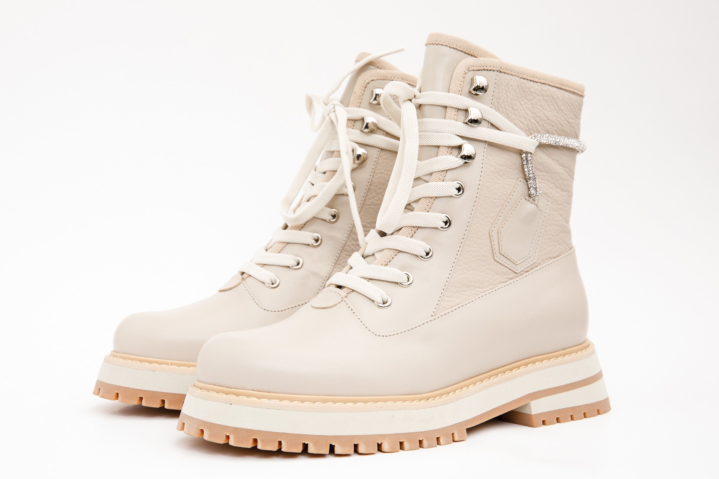 The Arata Cream Leather Lace-Up Ankle Boot With a Side Zipper Fine Craftsmanship