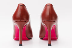The Maneadero Dark Red Leather Pump Fuchsia Sole Shoe For Sale
