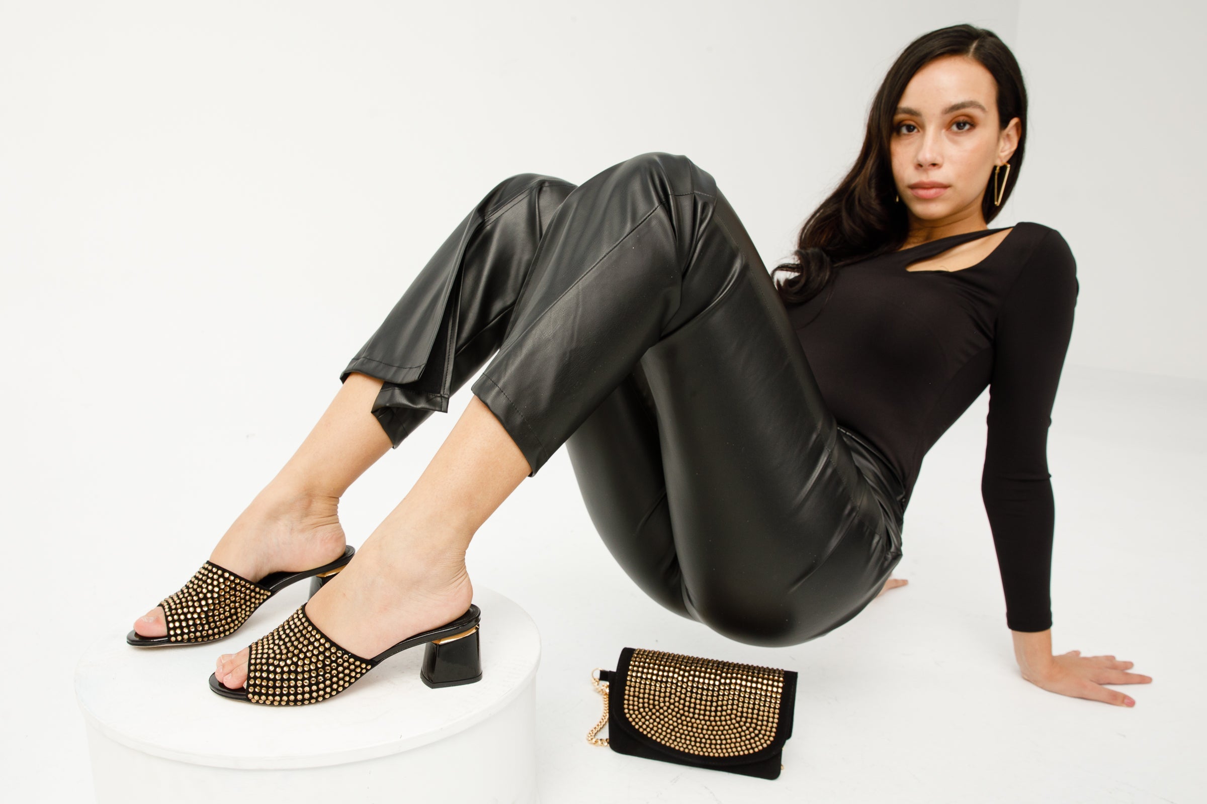 The Ailano Gold Glitter Leather Sandal Exclusive Style