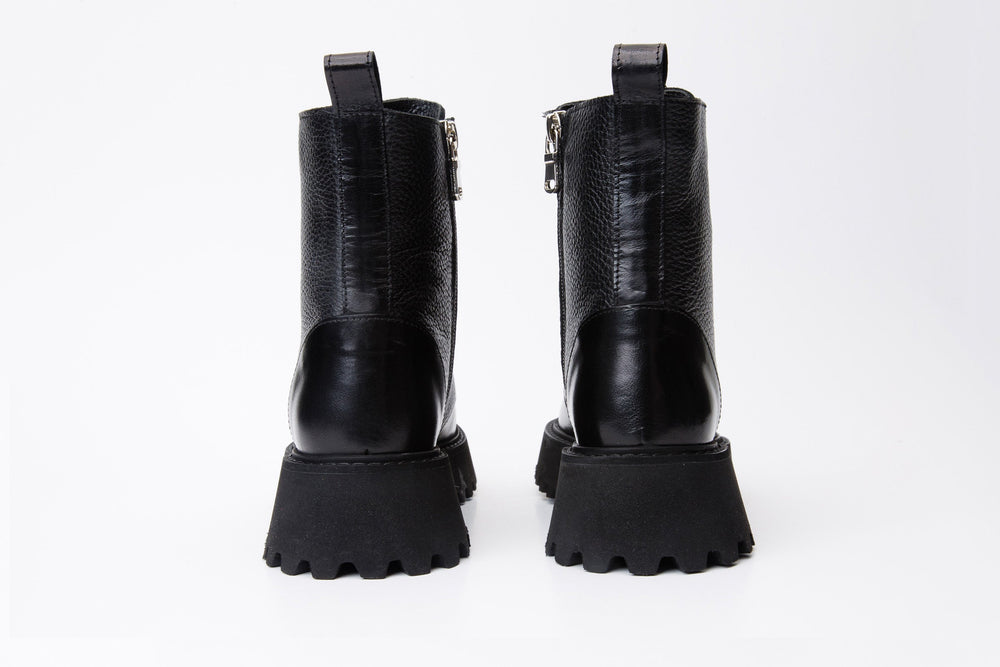 The Yildiz Black Leather Lace-Up Ankle  Boot With a Side Zipper Universal Fit