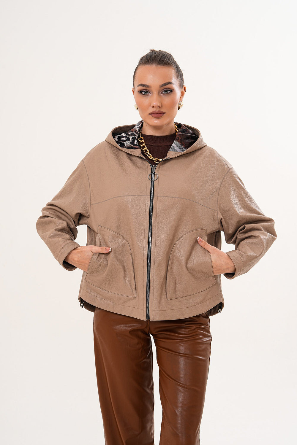 The Calyra Reversible Leather Jacket – Taupe Universal Fit