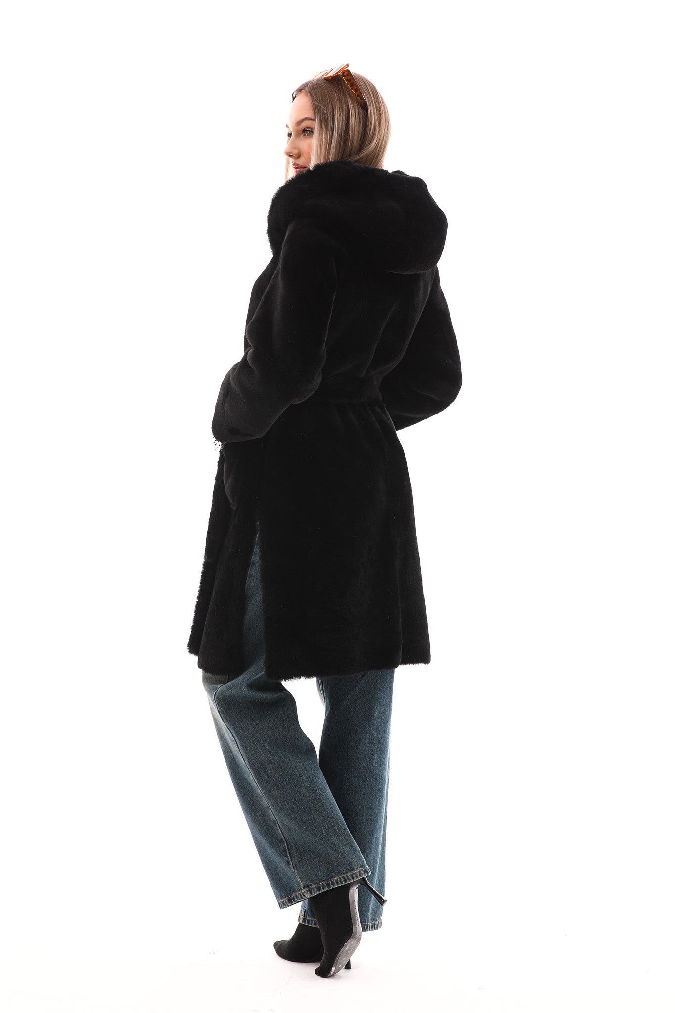 The VESARA Reversible Shearling Leather Coat – Jet Black All New