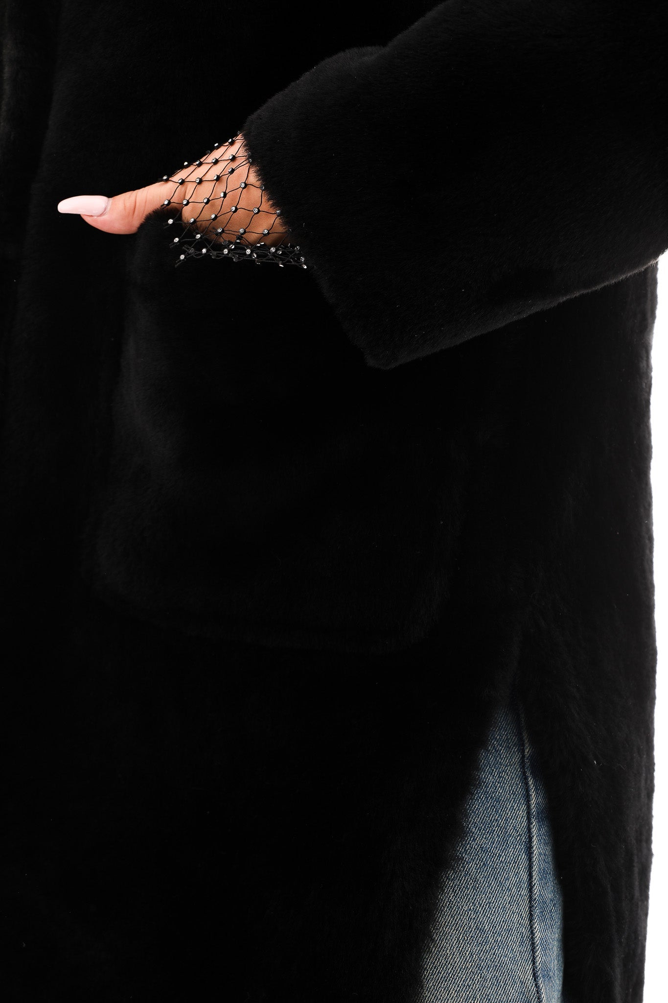 The VESARA Reversible Shearling Leather Coat – Jet Black All New