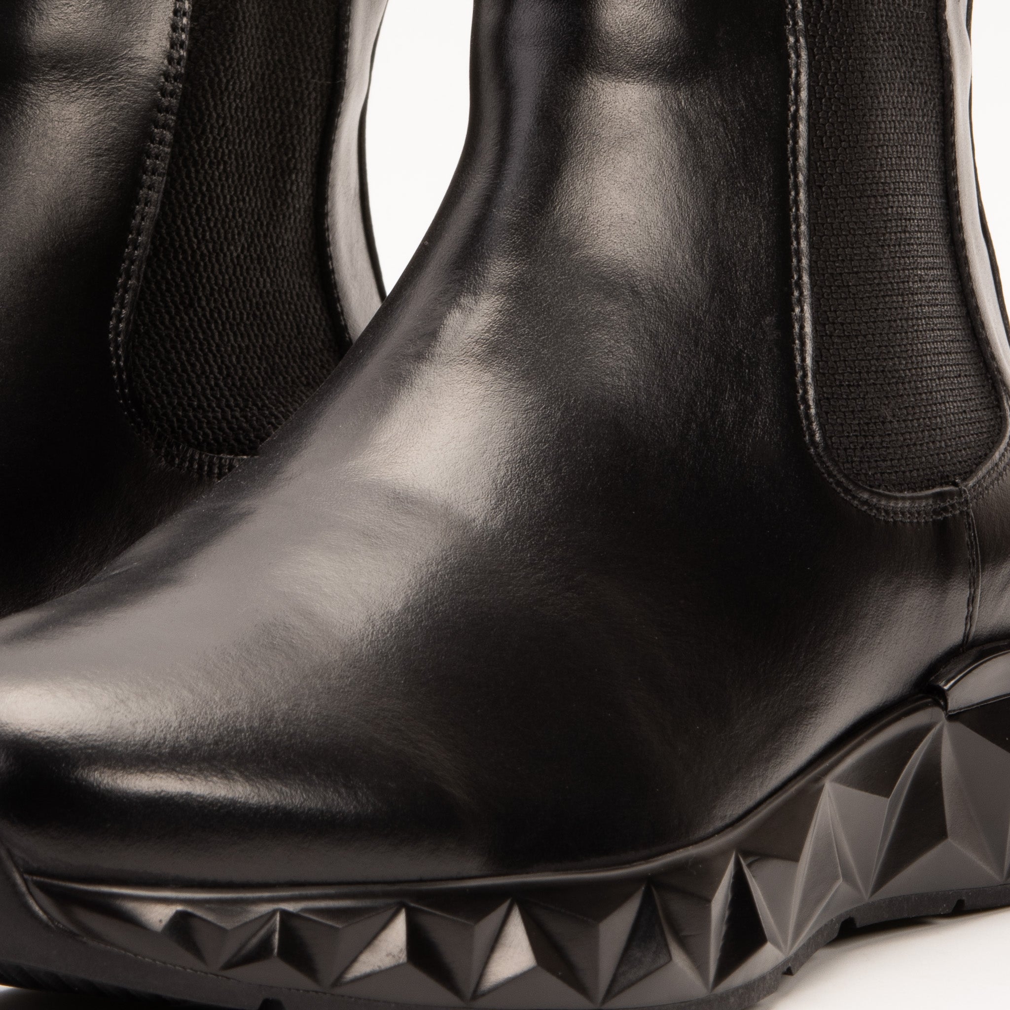 The Apex Black Leather Chelsea Boot All New