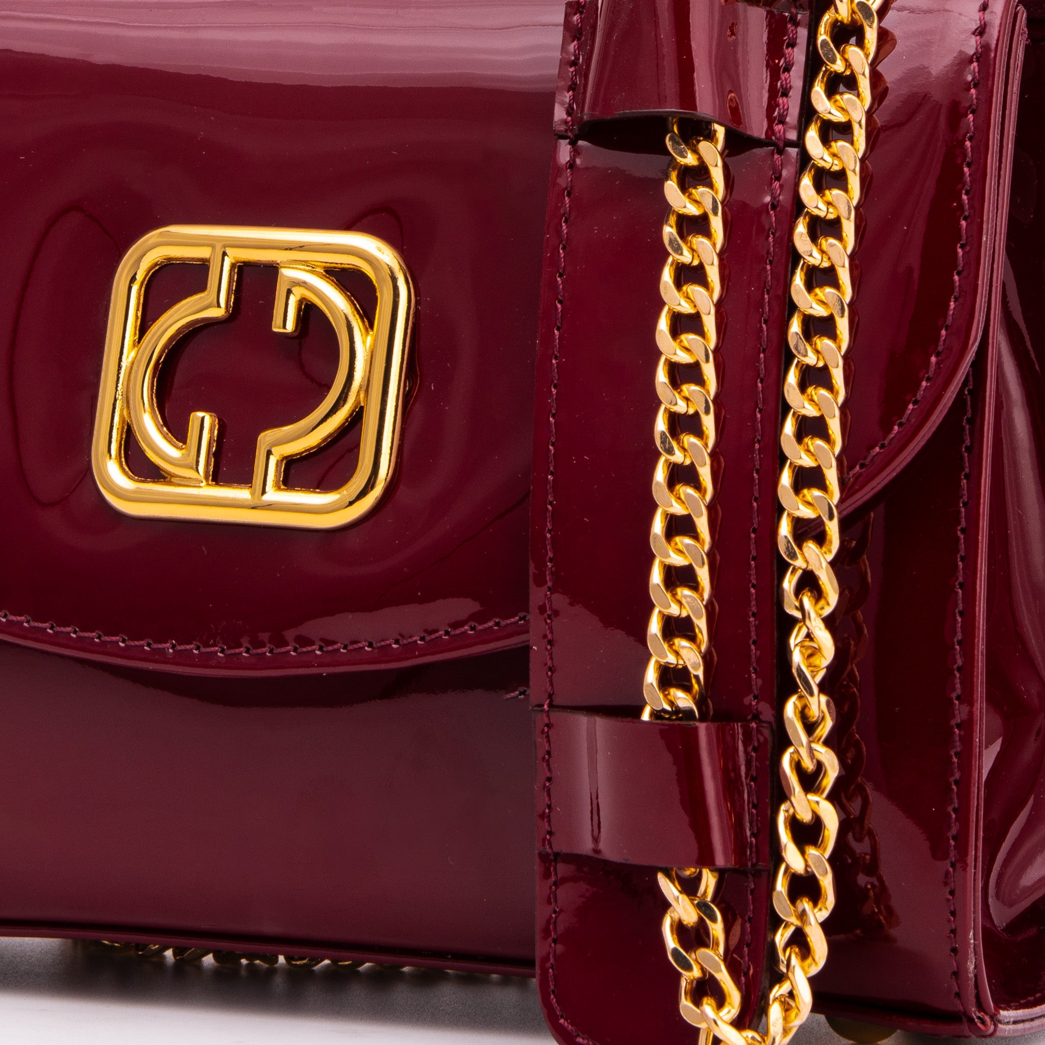 The Rosalinda Burgundy Leather Handbag Universal Fit
