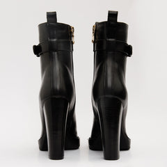 The Estrada Black Leather Lace-Up Platform Heel Mid Calf Boot Fine Craftsmanship