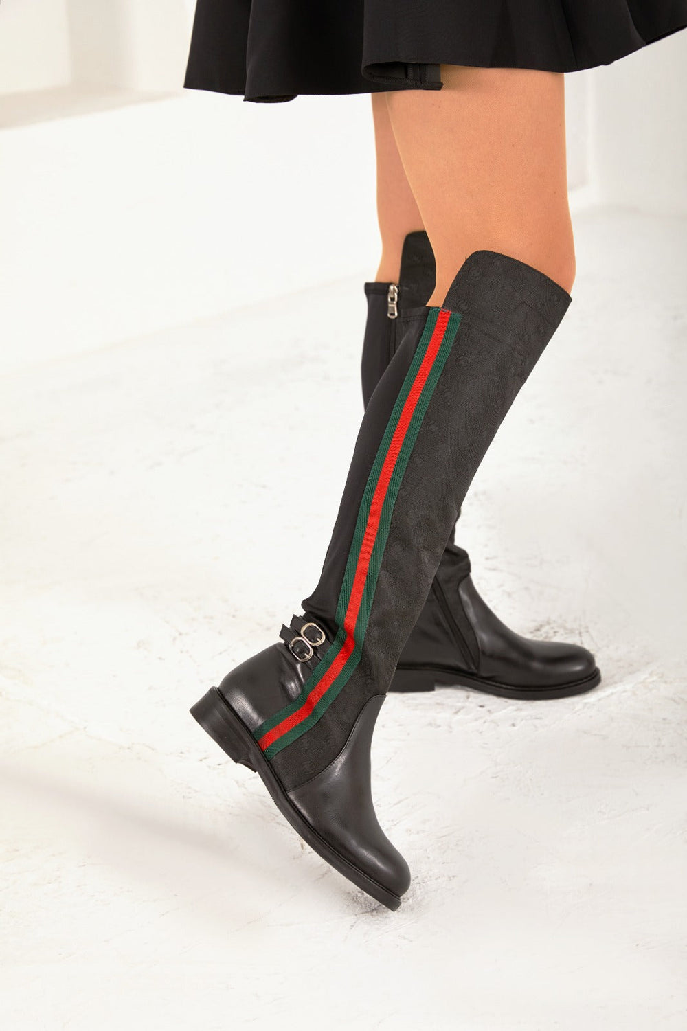 The Gallant Black Leather Knee-High Boot Exclusive Style