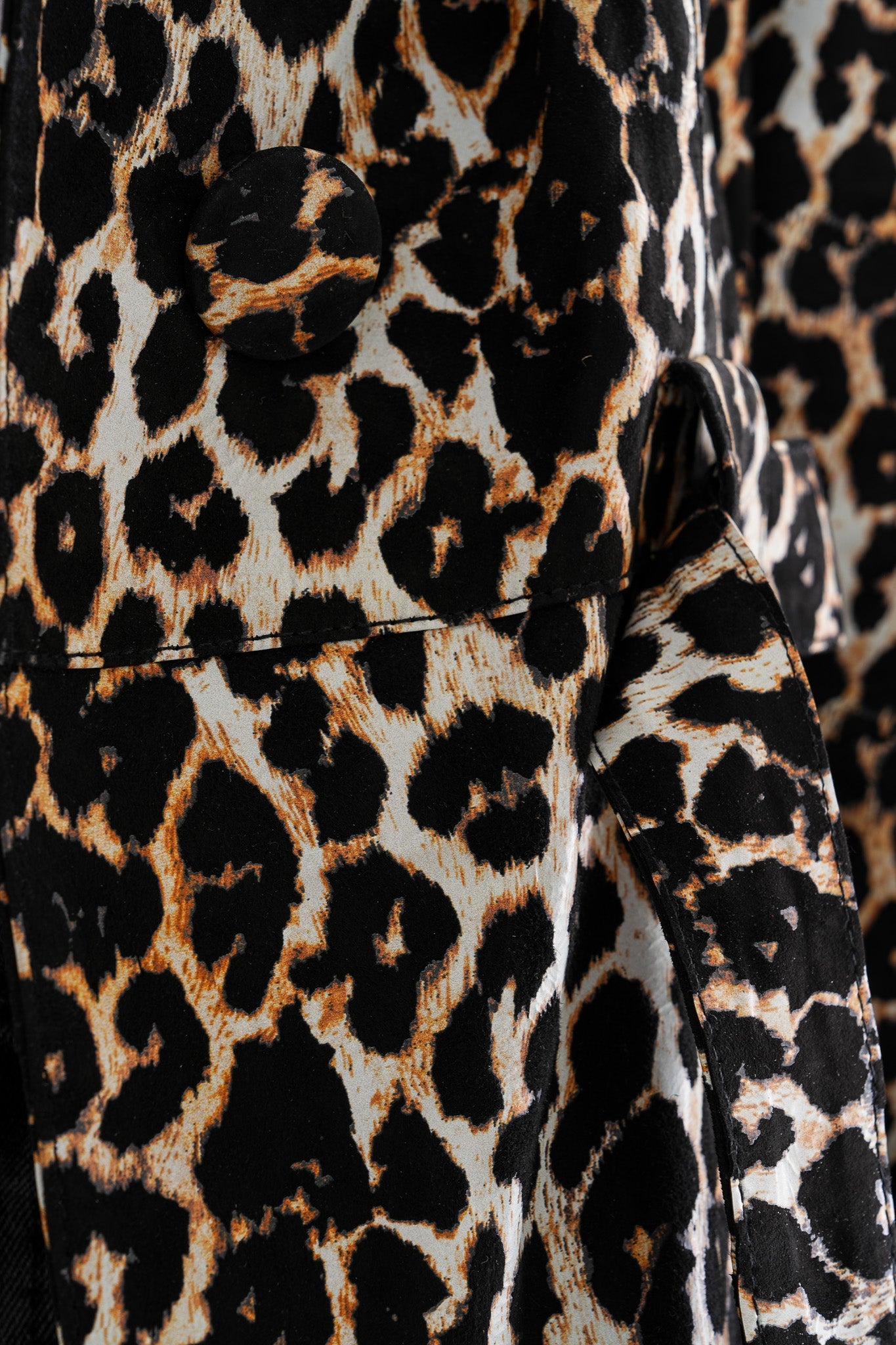 Sienna Abstract Art Leather Jacket – Leopard Edition Exclusive Style