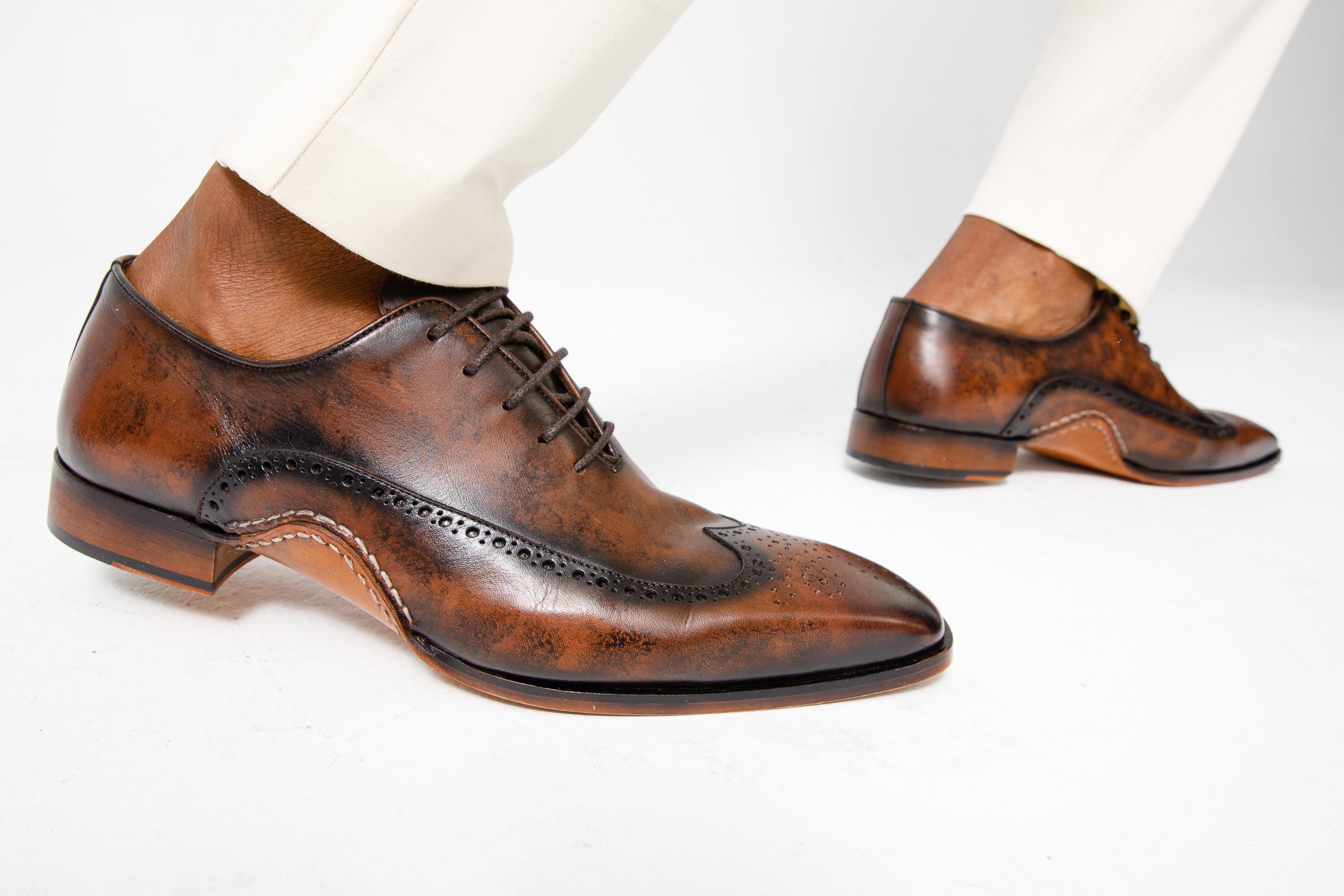 The Royal Hand Craft Brown Wingtip Oxford Shoe Fine Craftsmanship
