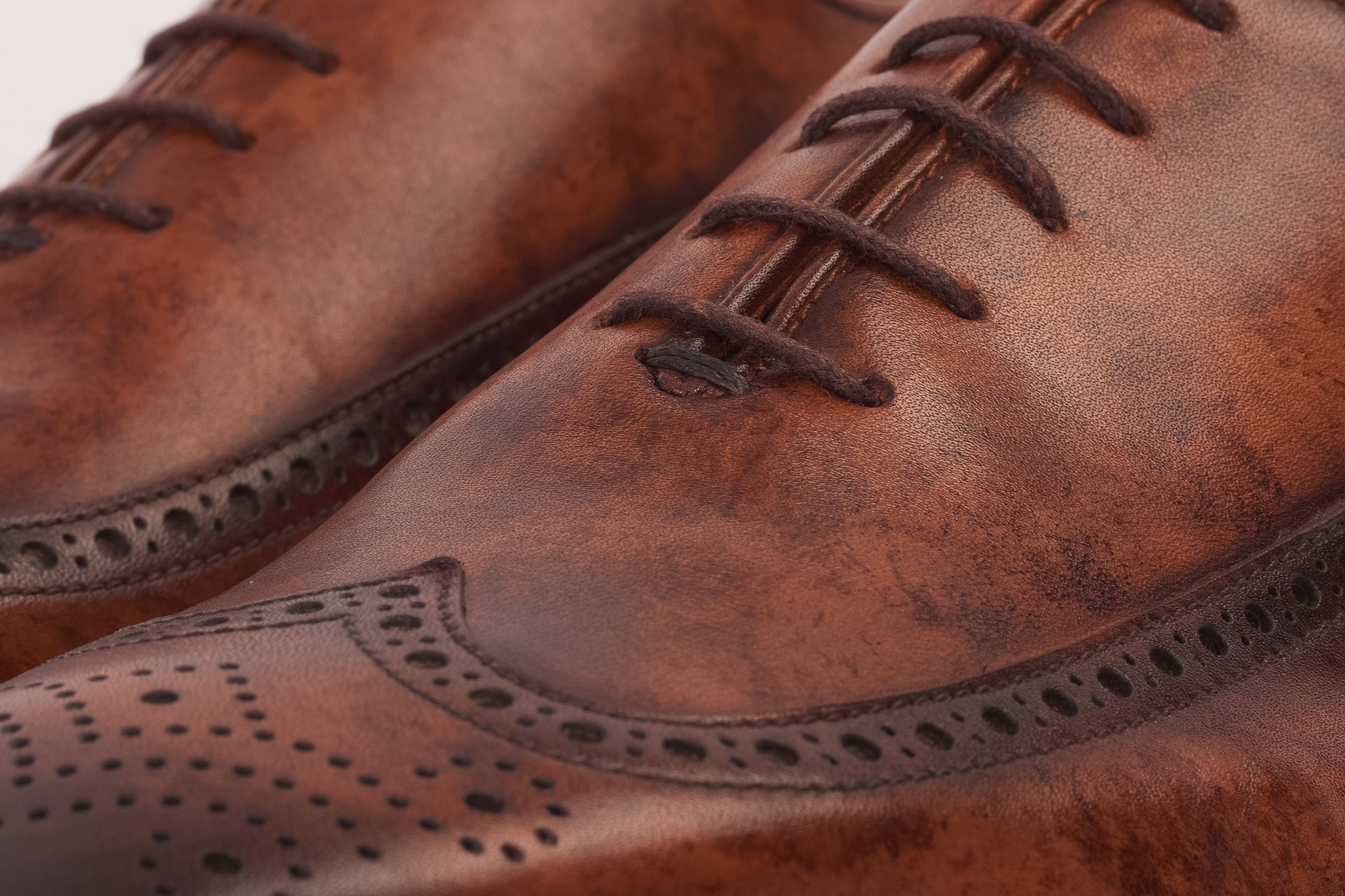 The Royal Hand Craft Brown Wingtip Oxford Shoe Fine Craftsmanship