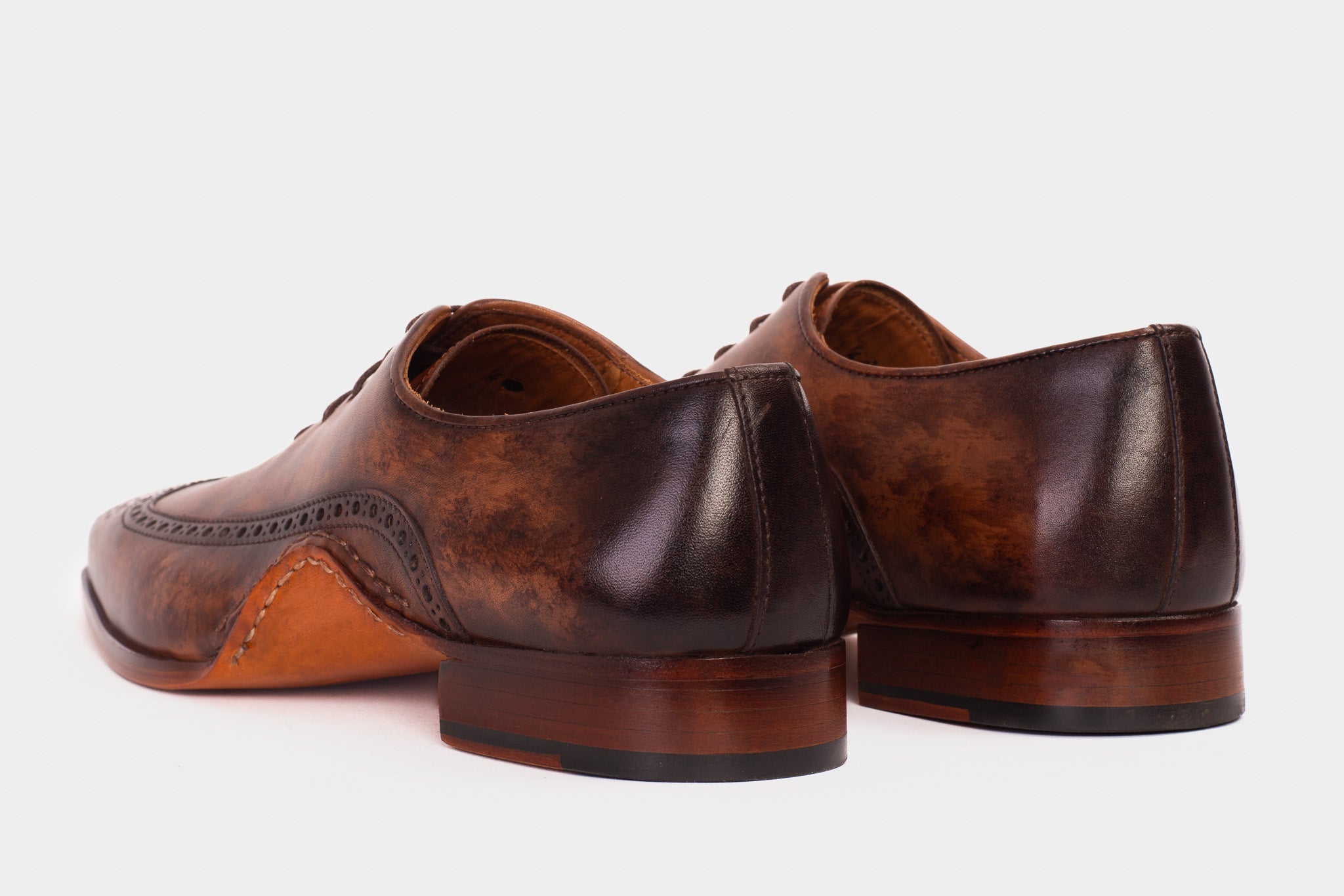 The Royal Hand Craft Brown Wingtip Oxford Shoe Fine Craftsmanship