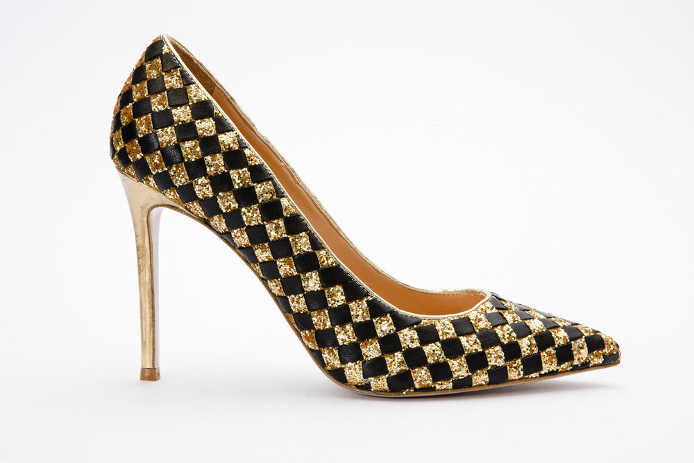 The Saks Tory Gold Black Handwoven Leather Pump Shoe Fine Craftsmanship