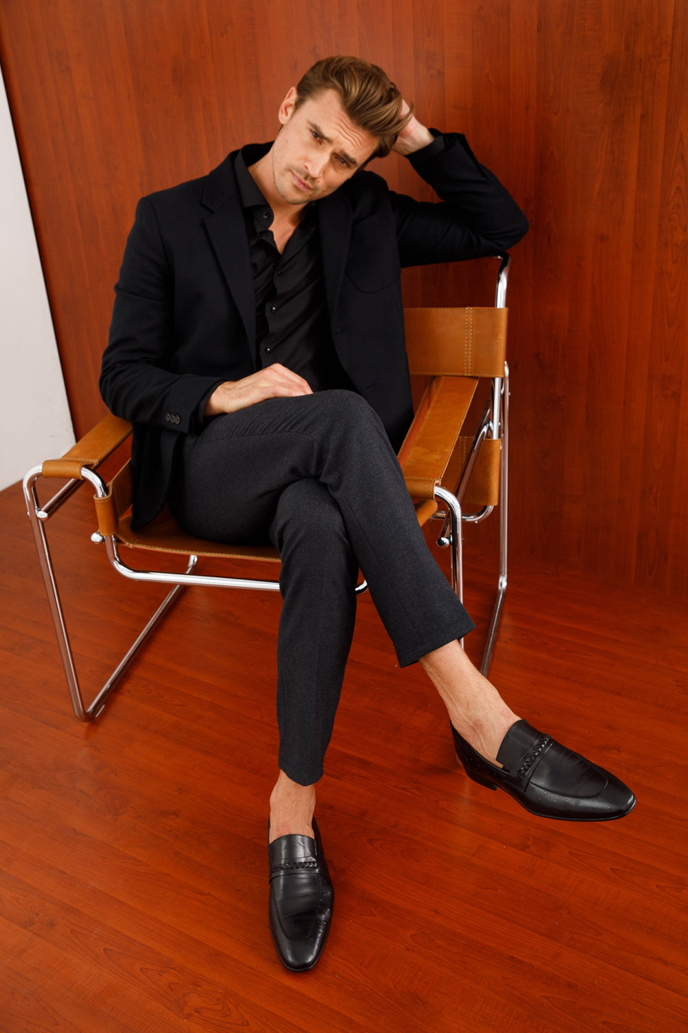 The Johannesburg Black Leather Dress Loafer  Shoe Universal Fit