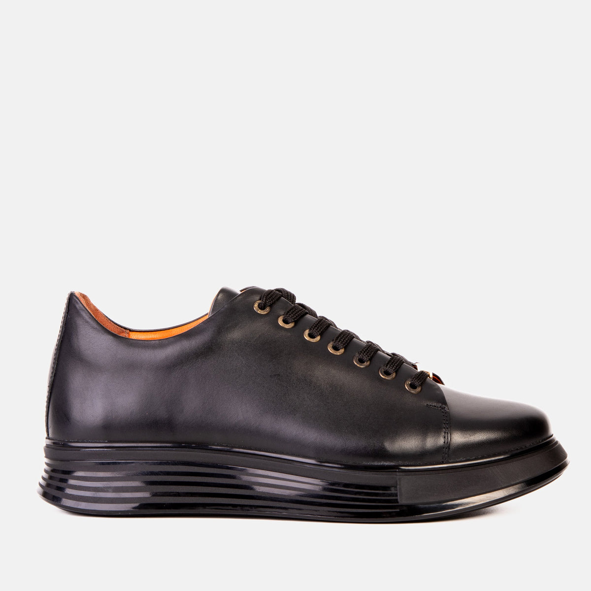 The Peklin Black Leather Sneaker Universal Fit