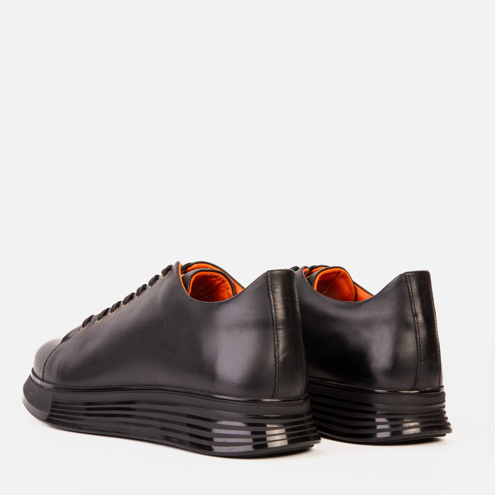 The Peklin Black Leather Sneaker Universal Fit