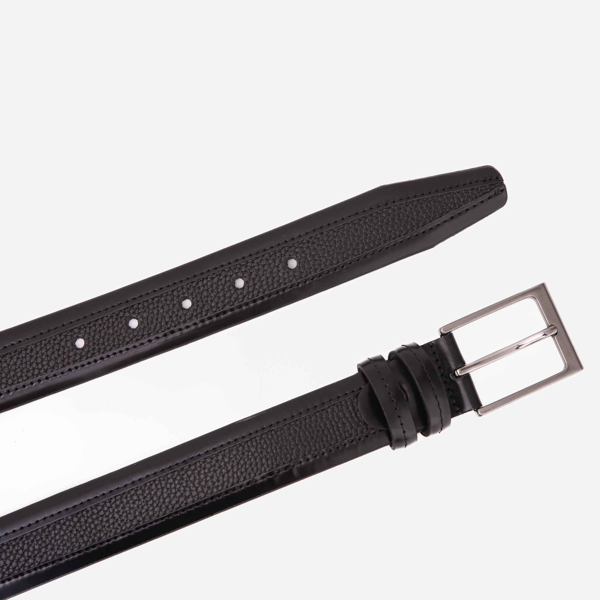 The Everest Rockwell Black Leather Belt For Sale