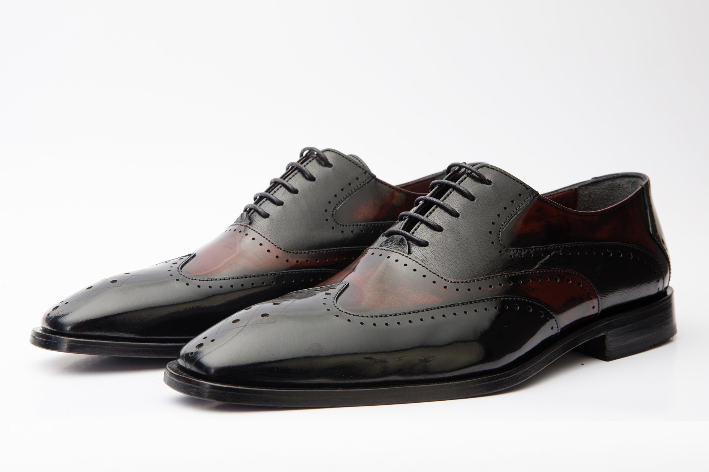 The Dicle Black\/Burgundy Wingtip Semi Brogue Derby Shoe All New