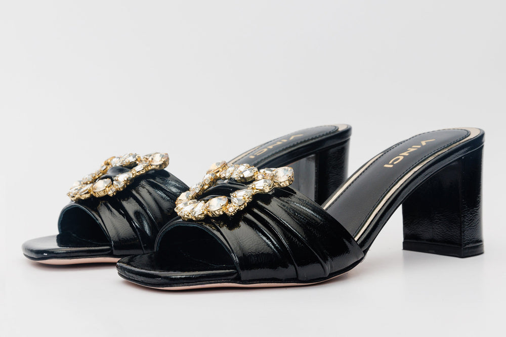 The Micro Black Leather Sandal Universal Fit